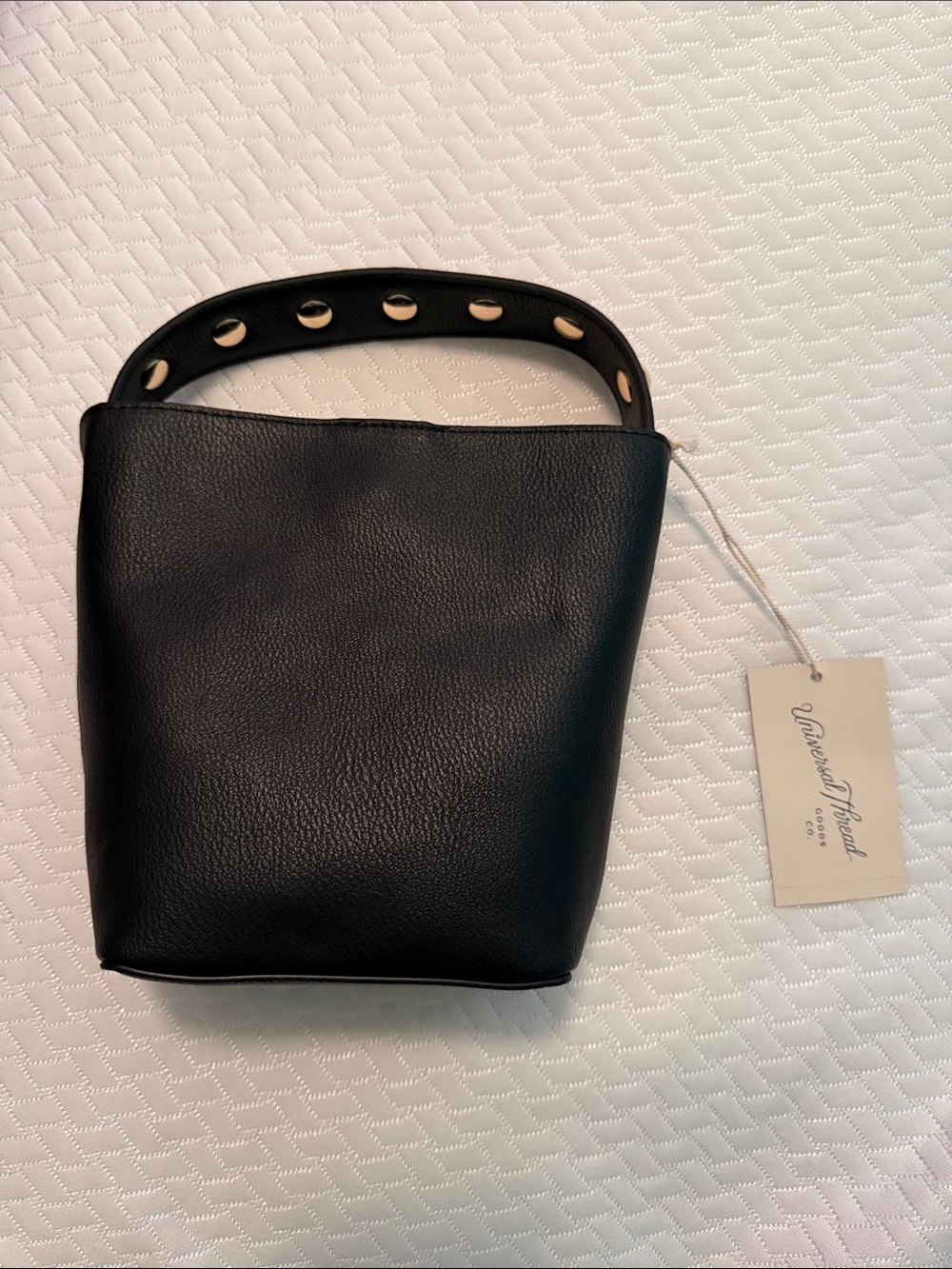 Universal Thread Black Leatherette Bucket Bag with Handle and Crossbody Strap